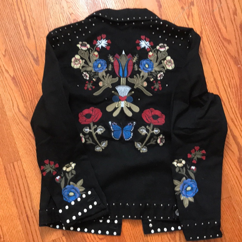 Size - Picture 2 of 2